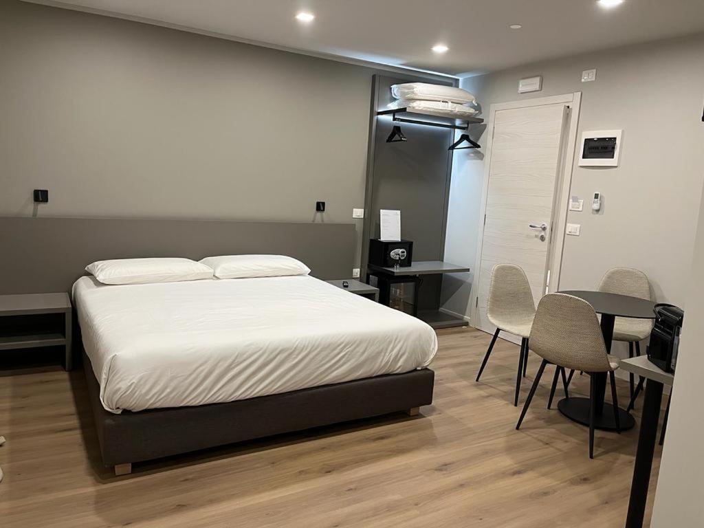 Foiarola Hotell Begliano Eksteriør bilde